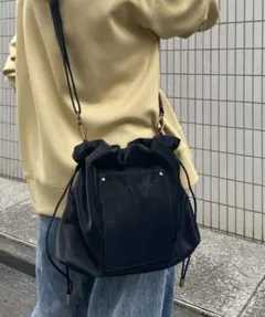 Item thumbnail for item ec50bded-541e-4558-97b5-6f93a54c7b30