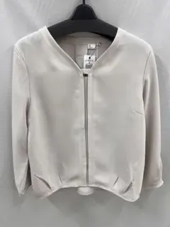 新品　ブラウス　グレー　38サイズ ラスト2枚