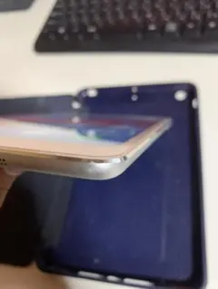 Apple iPad Mini 2 シルバー 7.9インチ