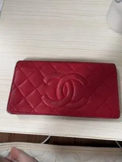 CHANEL 長財布 レッド マトラッセ ココマークのサムネイル