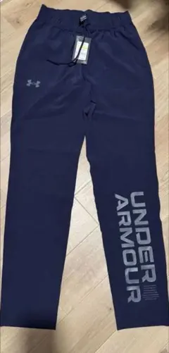 新品Mサイズ ユーリ!!! on ICE×MIZUNO 勝生勇利 ジャージパンツ - メルカリ