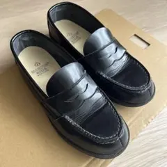 キッズハルタ　黒 ローファー 22センチ