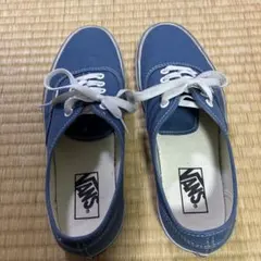 スニーカー