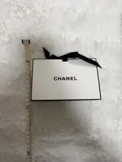 CHANEL ギフトボックス ホワイト