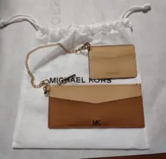 MICHAEL KORS パスケース カードケース チェーン付き　ポーチ　小銭入
