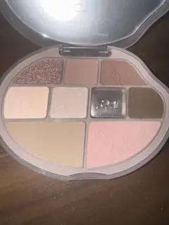 ROMANTIC BEAUTY アイシャドウパレット 8色