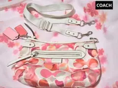 ジャンク COACHショルダーバック　コーチシグネチャーホワイト✕ピンク