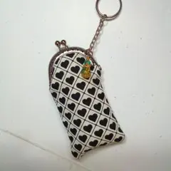 ハンドメイド　リップがま口ポーチ　ハート柄