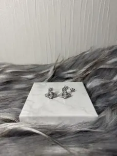 Vivienne Westwood ヴィヴィアン アリエラ シルバー ピアス