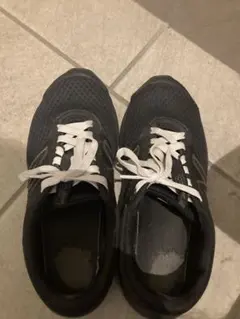 ニューバランス 黒 スニーカー 25cm