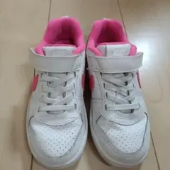 Nike キッズスニーカー ホワイト/ピンク