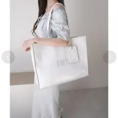 LIP SERVICE ポイントロゴスクエアトートバッグ