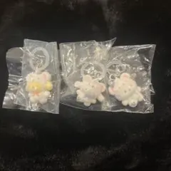 サンリオ　ふわふわスノー　めじるしアクセサリー　シナモン ポチャッコ ポムポム