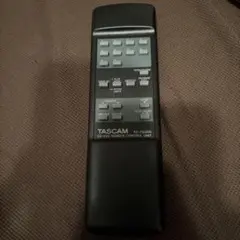 TASCAM RC-CD200 リモートコントロールユニット　美品　動作確認済のサムネイル