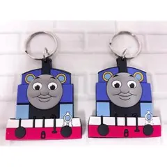 大人気 機関車トーマス キーホルダー ２個セット お洒落なデザイン ☆★