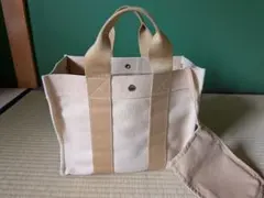 HERMES エルメス ボラボラ　コキアージュ　ベージュのサムネイル