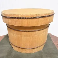 Item thumbnail for item 7555a9e2-4e4a-4a54-a300-28daf2ef3af7