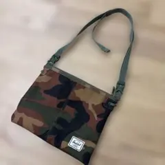 Herschel サコッシュ カモフラージュ柄のサムネイル