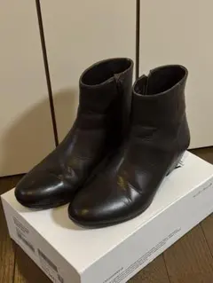ダークブラウン ショートブーツ