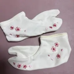 七五三　こども　花柄　桜刺繍 足袋　ホワイト　白　16-18センチ