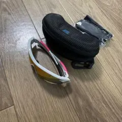 サングラス 専用ケース付のサムネイル