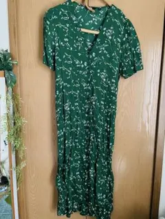【ユニクロ】グリーン　花柄　ワンピース【美品】