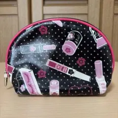 【即完売デザイン】MARY QUANT コスメ柄ラウンドポーチ ブラック×ピンク