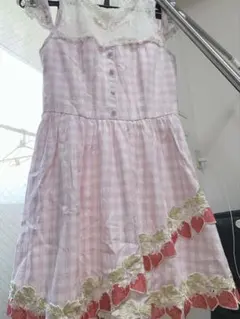 【未使用/美品】リズリサ　ストロベリーボンボン　ワンピース　ピンク 2025年最新】リズリサ ワンピース ストロベリーの人気アイテム