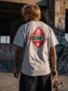 パウエルペラルタMトニーホークTシャツBONESグレーOLDスケートTのサムネイル