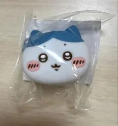 ちいかわ おかおミニシリコンポーチ ハチワレ