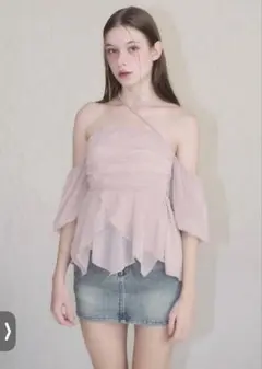 YILON BIJOU OFFSHOULDER BLOUSE - メルカリ