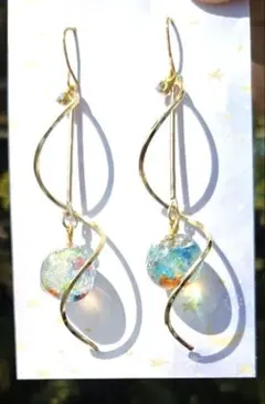 No.3067 レースフラワーとブルー×イエロー煌めくハンドメイド・レジン 