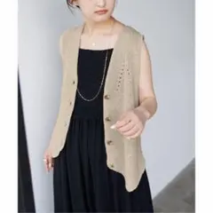 美品 SLOBE IENA ニットジレ Vネック ベージュ 春夏 レイヤード