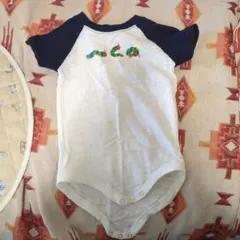 はらぺこあおむし　ロンパース