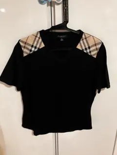 美品⭐︎バーバリー黒Tシャツ