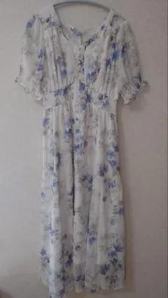 toccocloset フロント飾り釦付シャーリング水彩フラワープリントワンピ