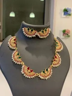 【新品】デザイナーパールチョーカーネックレスとピアス2点セット