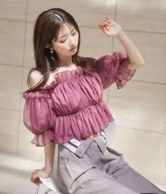 SNIDEL フリルオフショルダートップス