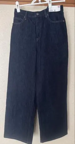 UNIQLOワイドストレートジーンズ