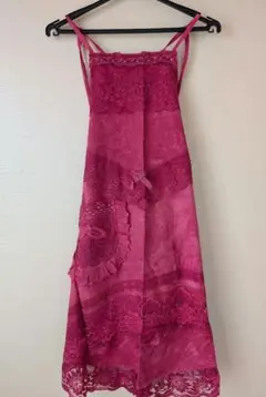 ☆エプロン　たっぷりなレース ボルドー