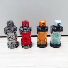 仮面ライダービルド　フルボトル 4本セット