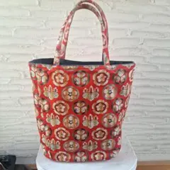 帯リメイクトートバッグ 赤地 多様な模様