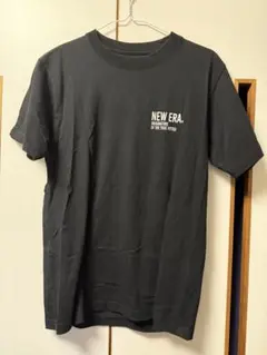 NEW ERA ブラック Tシャツ