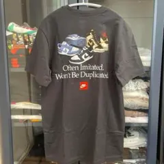 NIKE スニーカー プリントTシャツ S ダークグレー