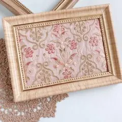刺繍のフレーム