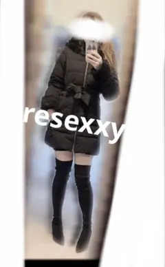 resexxyダウンジャケット黒　ほぼ未使用