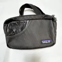 週末値引き中★Patagonia ショルダーバッグ　ブラックのサムネイル