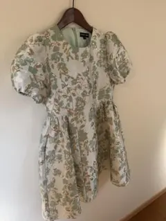 sister jane 花柄ジャガード パフスリーブワンピースのサムネイル
