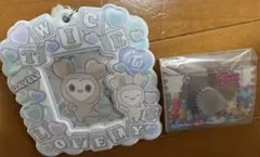 TWICE LOVELYSダヒョンDAVELY食玩カードフォルダー、チャーム