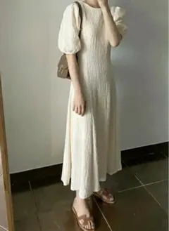 【タグ付き】ホワイトワンピース　M